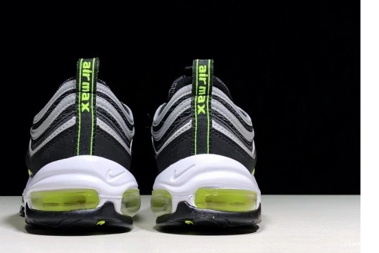 97 Volt Black Air Max  OG 921826-004 1110